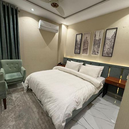 Shelton Boulevard Hotel لاهور المظهر الخارجي الصورة